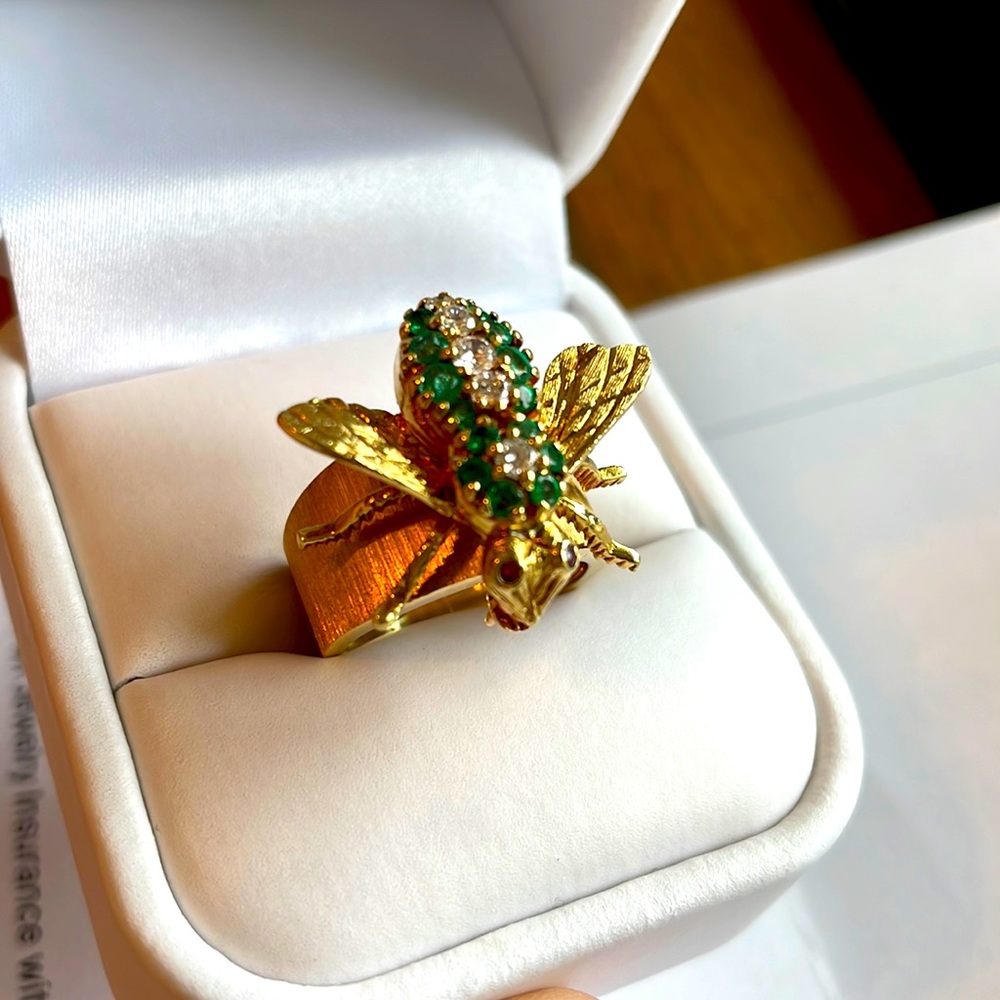 Herbert Rosenthal Bee Ring and detachable pin. Size 6.5
